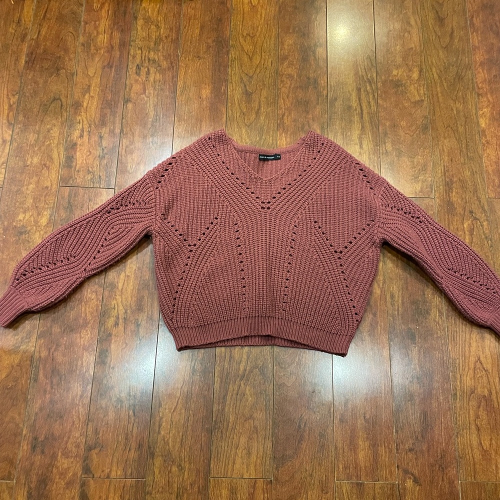 Moon & Madison sweater